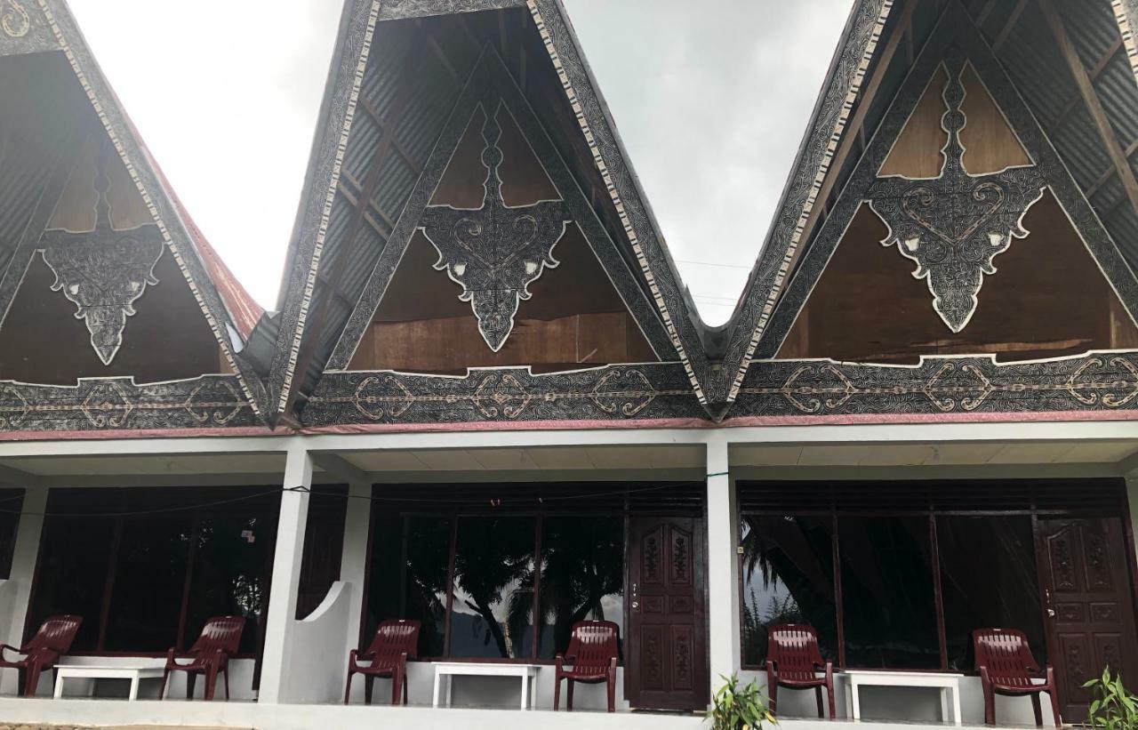 Leokap Homestay Tuk Tuk Exterior foto